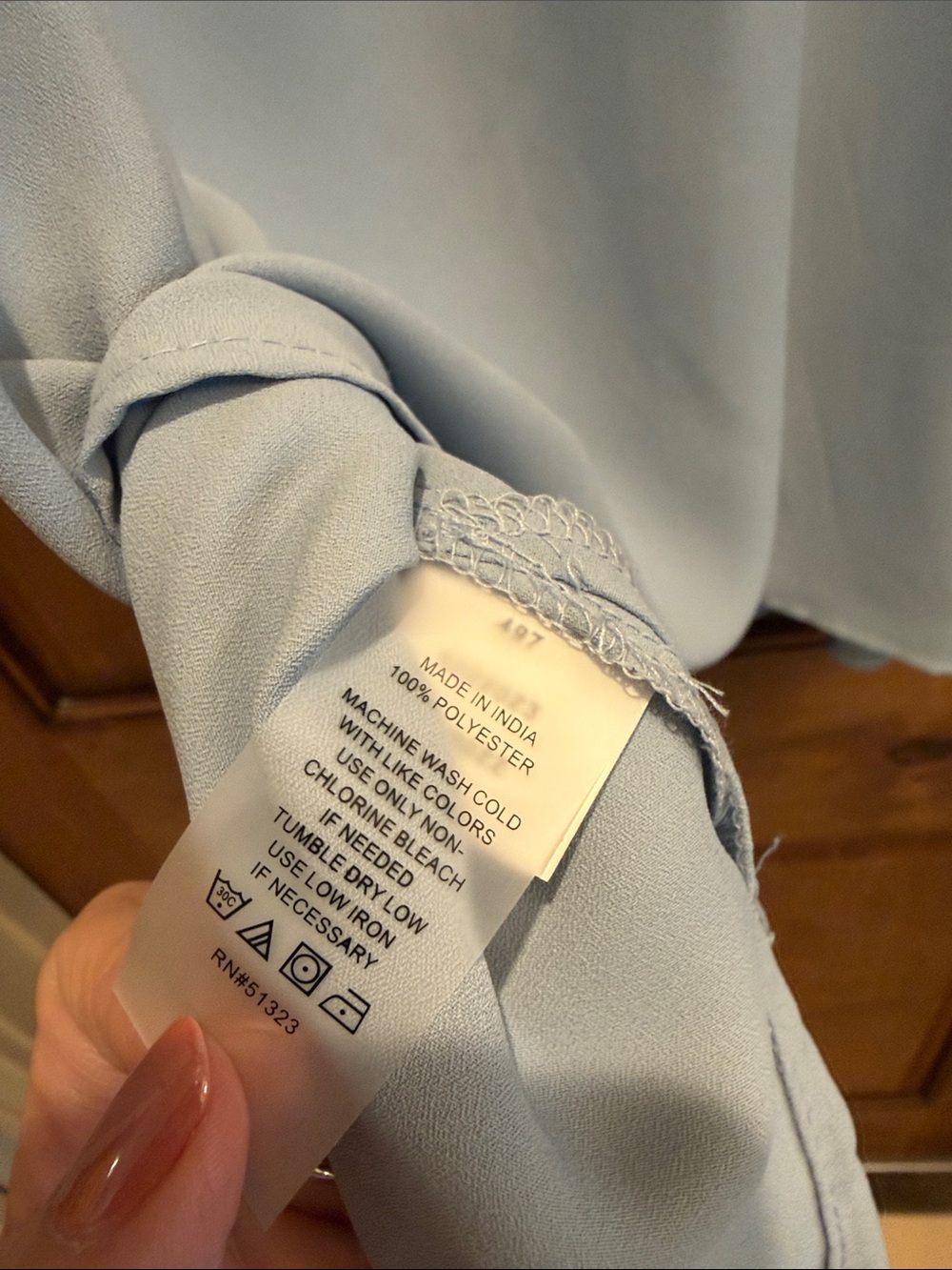 Vince Camuto Pale Blue Pleated Sleeveless Blouse - Picture 6 of 6
